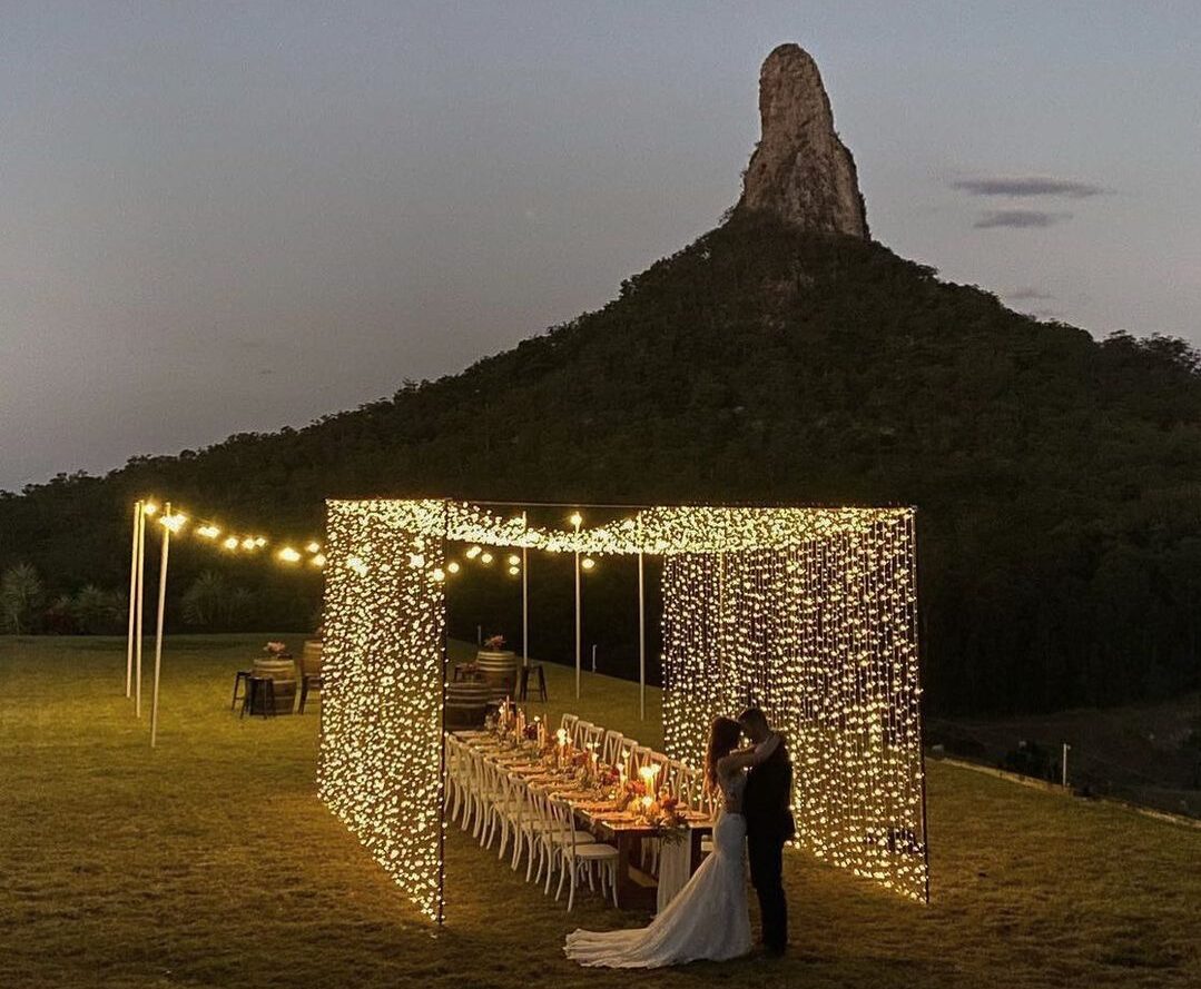 brisbane wedding in the glasshouse mountains