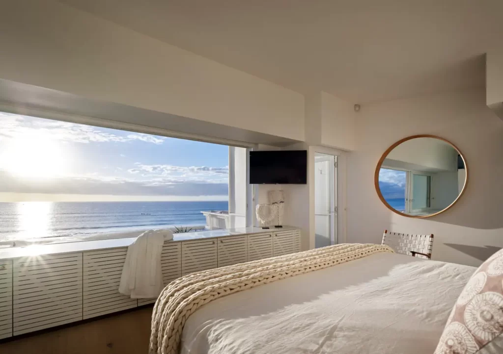luxury beachfront accommodation gold coast